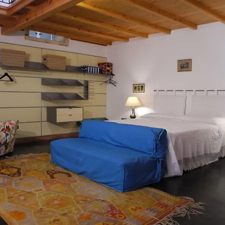 Casa Vacanze La Dependance Holiday home *