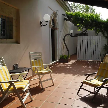 Casa Vacanze La Dependance Holiday home *